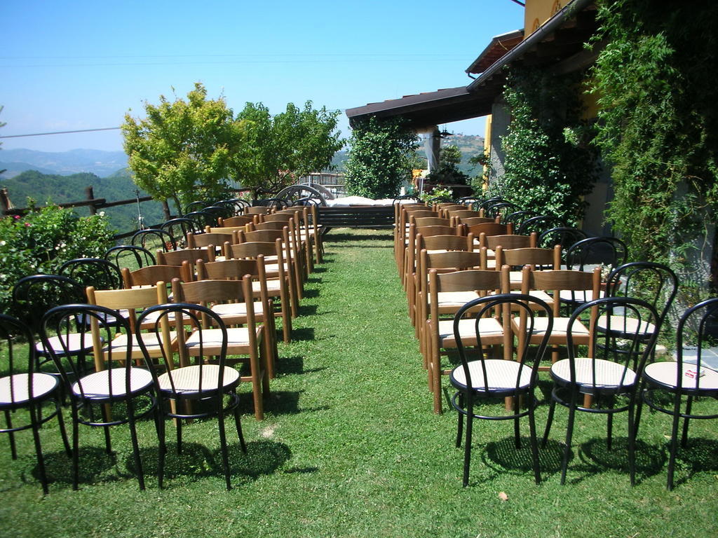 פונזונה Agriturismo Le Piagge מראה חיצוני תמונה