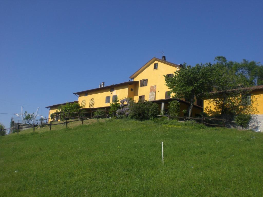 פונזונה Agriturismo Le Piagge מראה חיצוני תמונה
