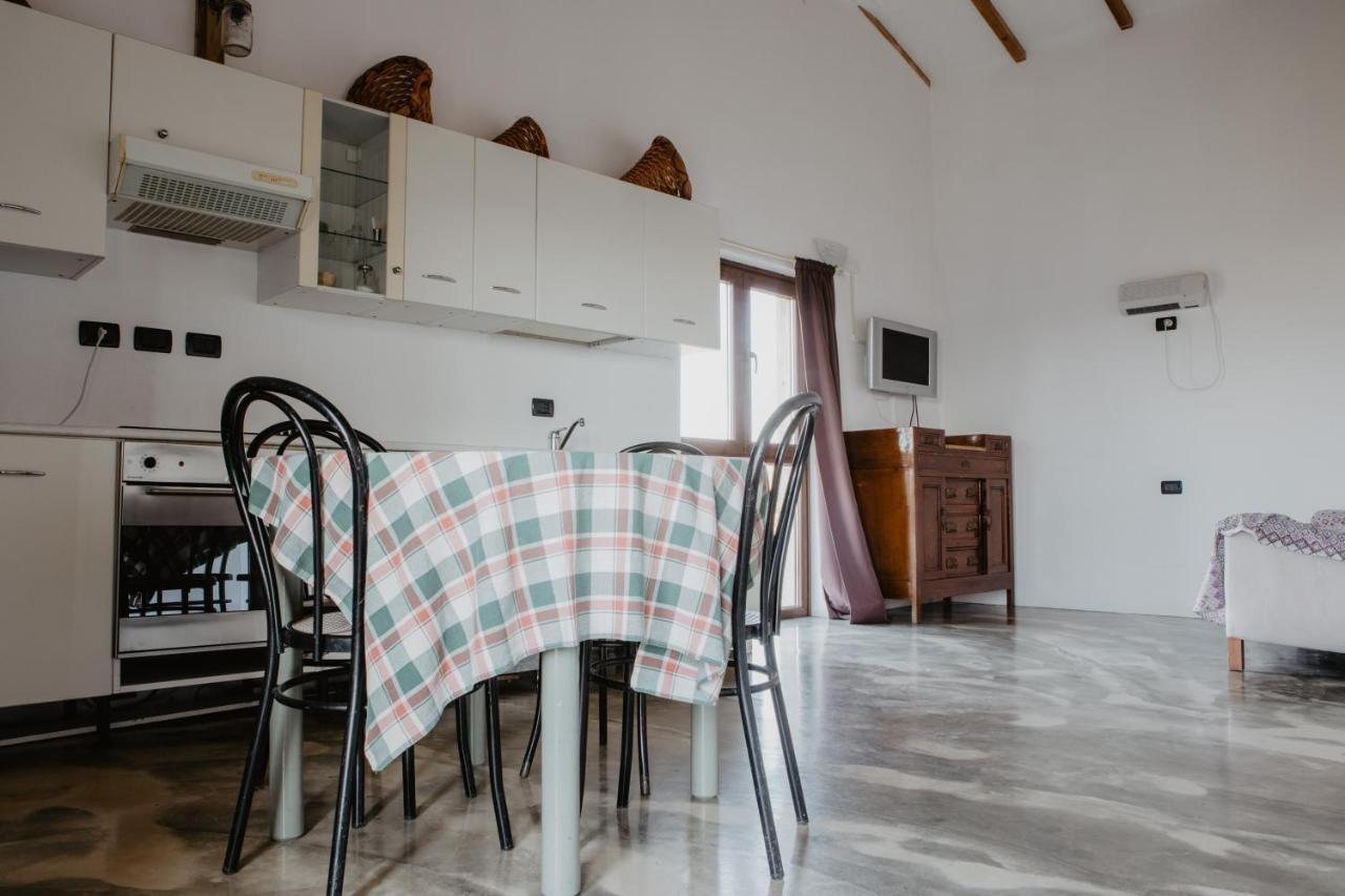 פונזונה Agriturismo Le Piagge מראה חיצוני תמונה